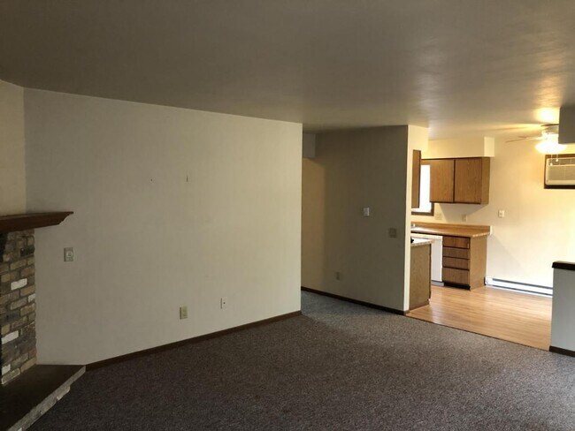 Foto del edificio - 6733 Jacobs Way Unit 2