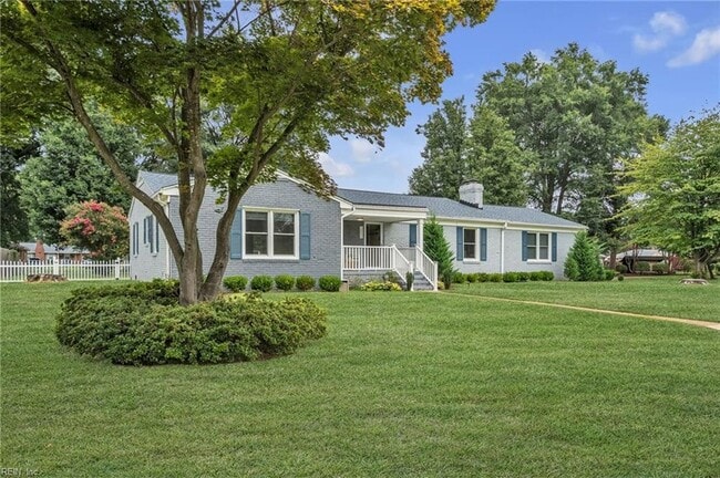 Foto del edificio - 5800 Barberry Ln