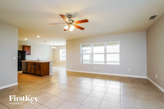 Foto del edificio - 4333 SW 9th Pl