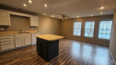 Building Photo - 8302 Westown Pkwy