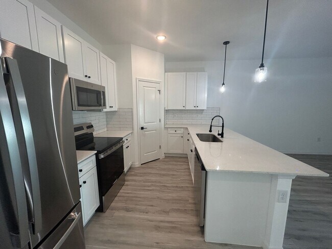 Photo - 316-318 SE 16 Place Apartment