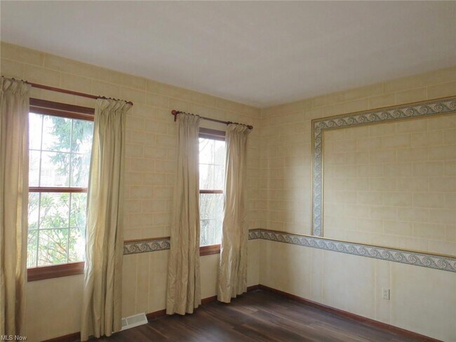 Building Photo - 16181 Falmouth Dr