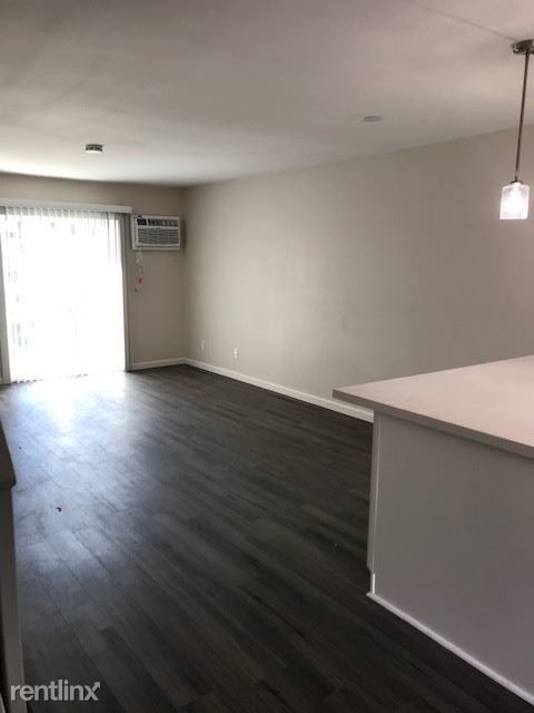 Building Photo - 2 br, 1.5 bath  - 2407 Adams Ave Apt 20 20