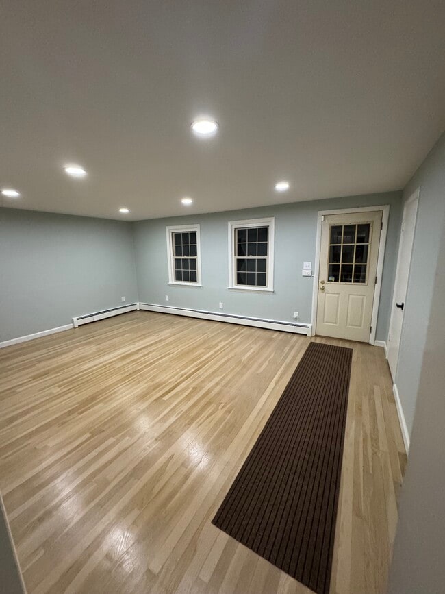 Living room - 161 Lake Ave N