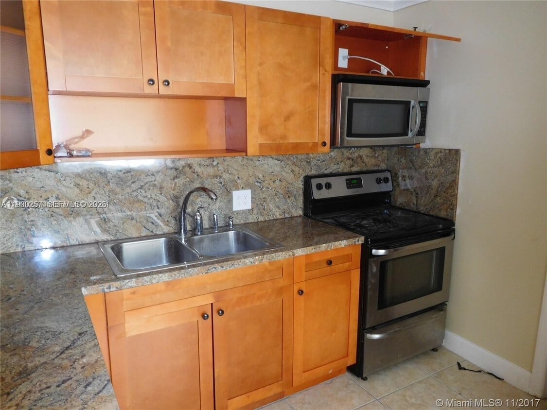 Foto del edificio - 2220 Grant St