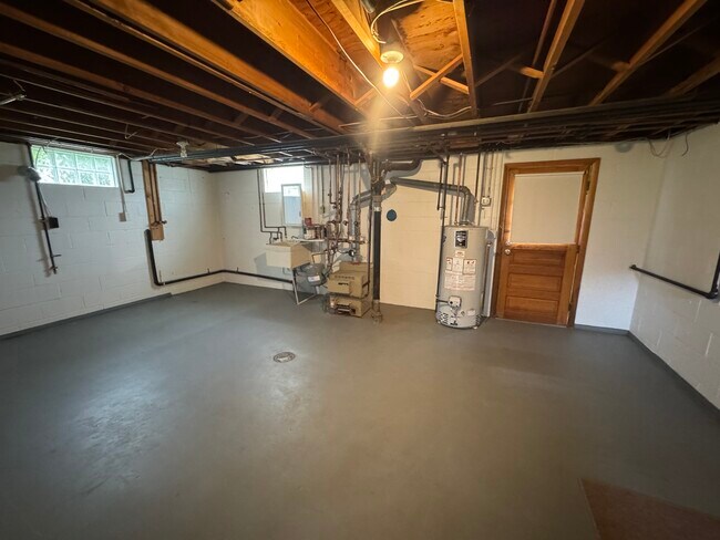 Foto del edificio - 2224 Tennyson St NW
