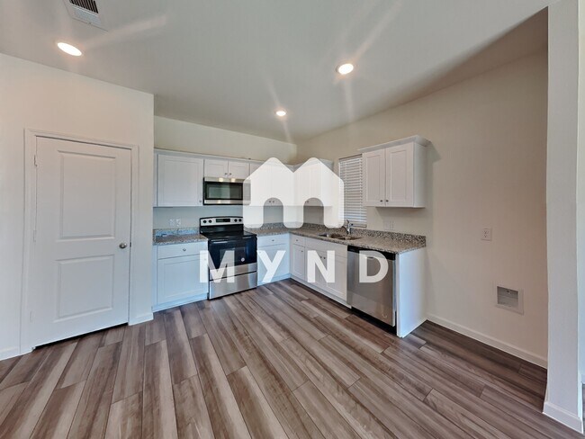 Building Photo - 5549 Ladytown Ln