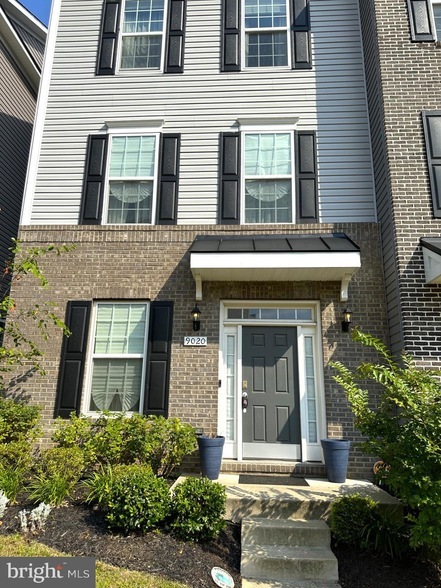 Building Photo - 9020 Fox Stream Way