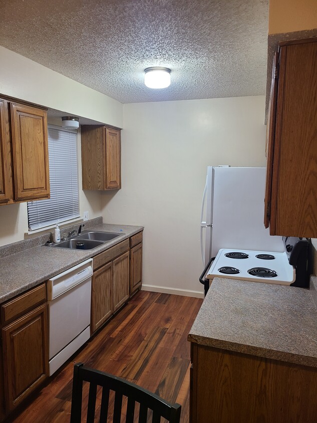 Kitchen - 203 W Trinity St