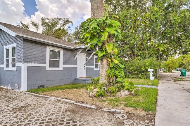 Building Photo - 1920 NW 47th St