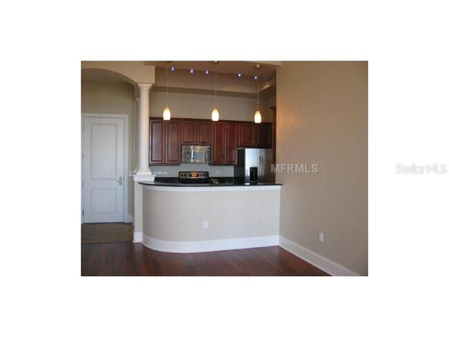 Building Photo - 275 Bayshore Blvd