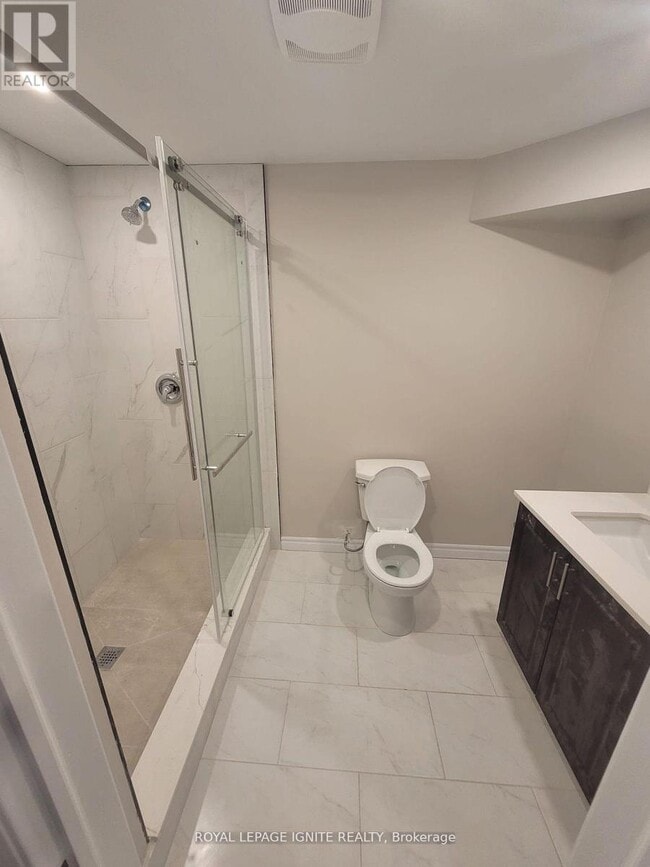 Building Photo - 2524 Bandsman Cres