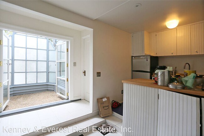 Building Photo - 2 br, 1 bath House - 2112 22nd St