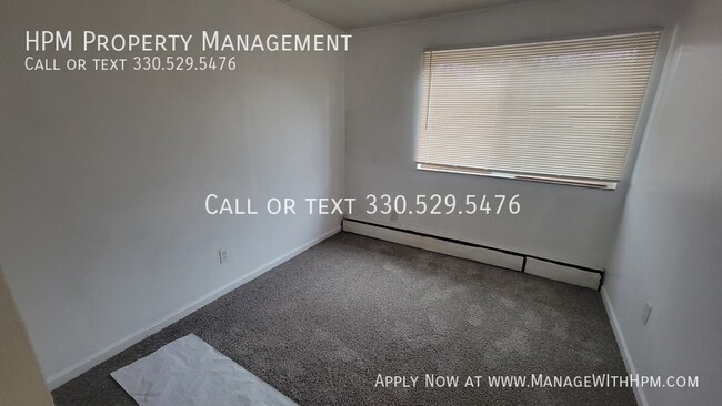 Foto del edificio - Spacious 2 bedroom apartment in Akron