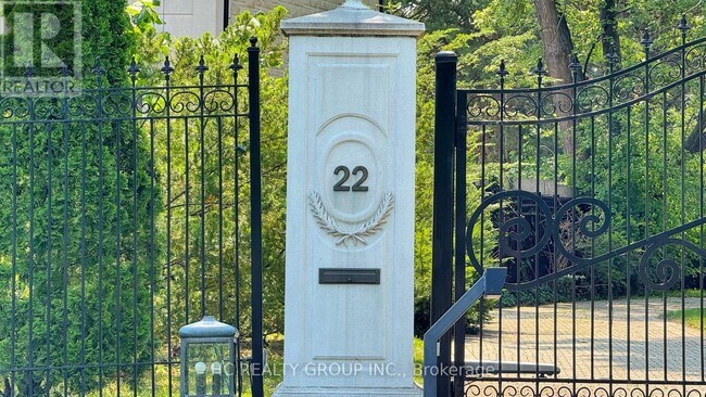 Photo du bâtiment - 22&20 PARK LANE CIRCLE