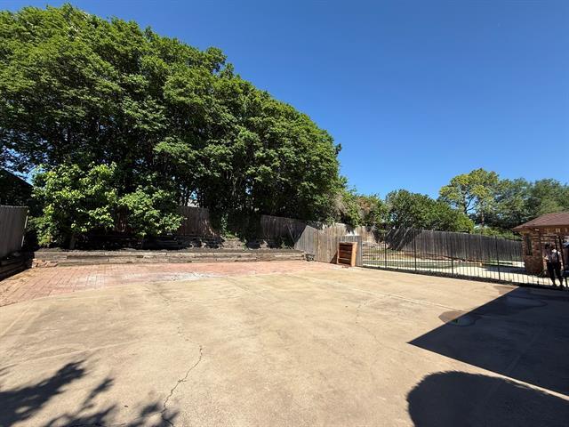 Foto del edificio - 3713 Laurel Ln