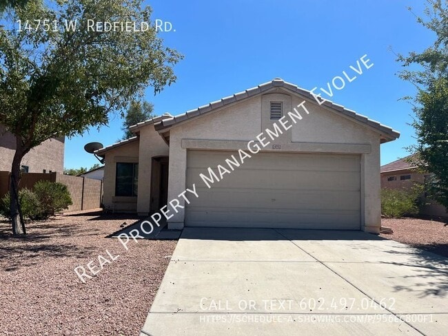 Foto del edificio - PRICE REDUCED!! Lots of Community Amenities!