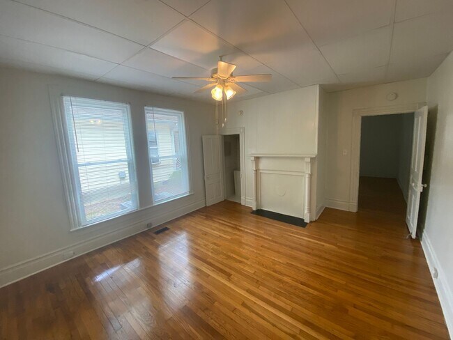 Foto del edificio - Adorable Duplex 2 Blocks to Duke / Large Private Fenced Yard