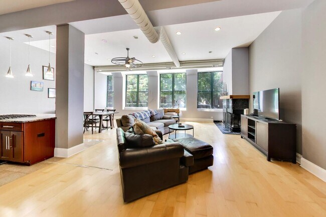 Foto del edificio - 1760 W Wrightwood Ave