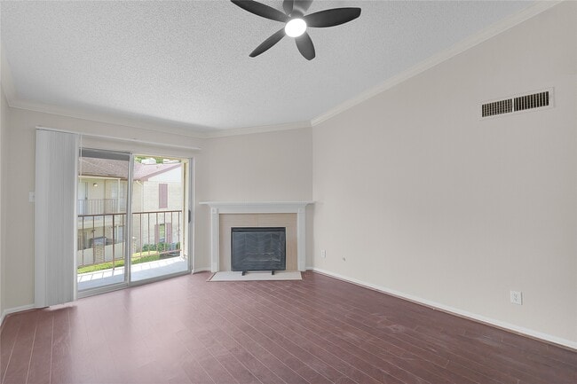 Building Photo - 2120 El Paseo St