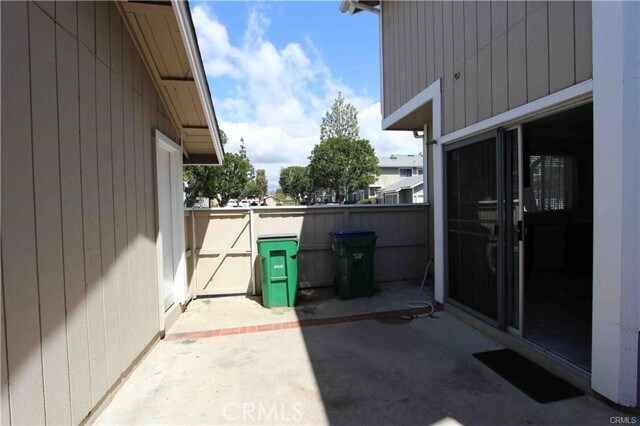 Building Photo - 96 Monroe