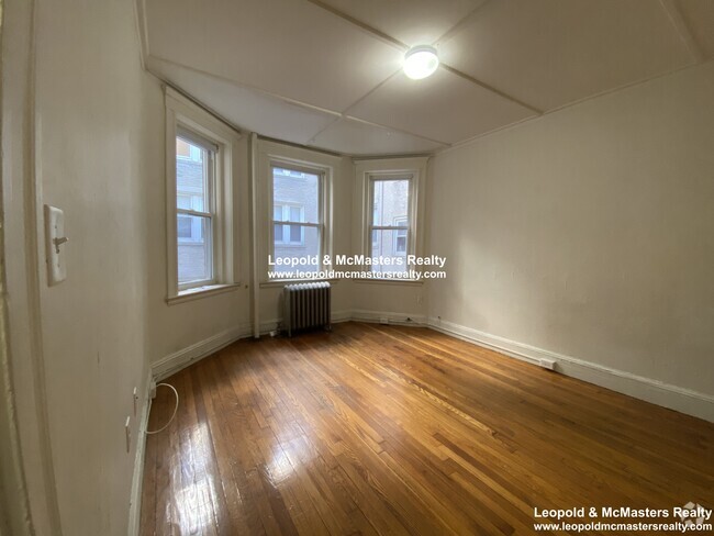 Building Photo - 1209 Boylston St