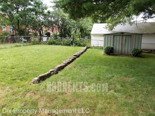 Building Photo - 707 Lory Ln