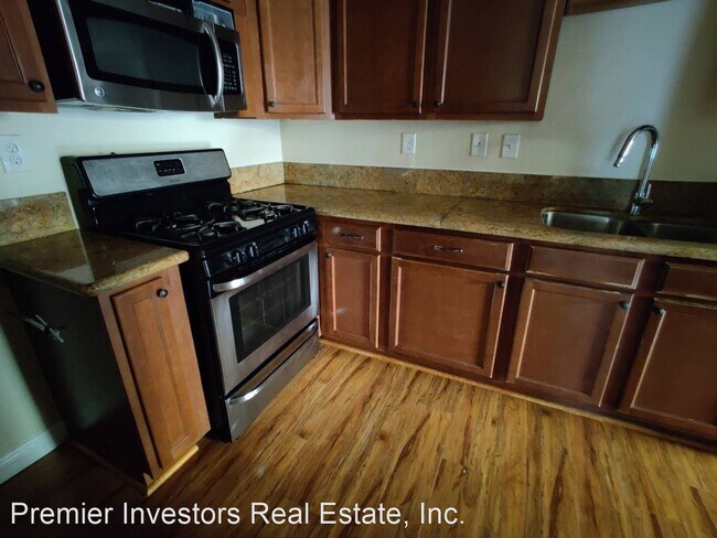 Foto del edificio - 3 br, 2.5 bath House - 1226 S Cypress Ave #A