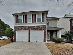 Building Photo - 1894 Roble Dr