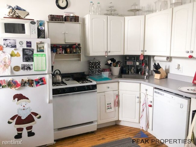Building Photo - 2 br, 1 bath Apartment - 3118 N Clifton Ave