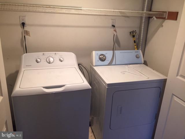 Building Photo - 2924 Cambridge St