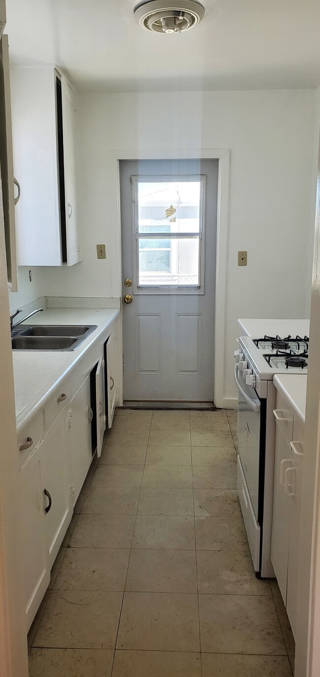 Foto del edificio - 631 W Cholla Ave