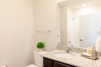 2BA, 2BA - 1,050SF - The Reserve at Hudson Crossing
