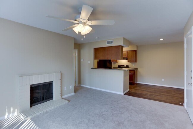 Building Photo - 12955 Woodforest Blvd