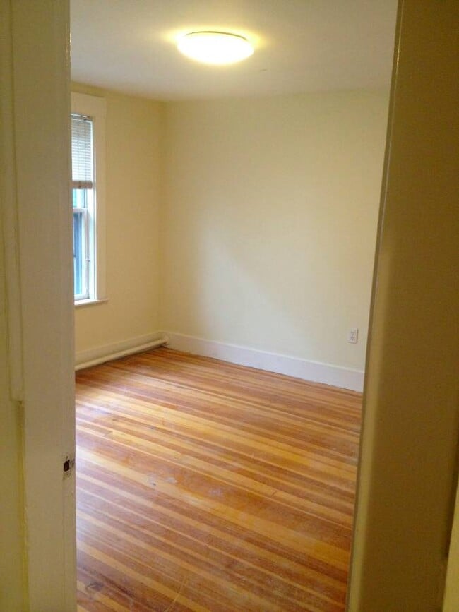 Building Photo - 14 Massachusetts Ave