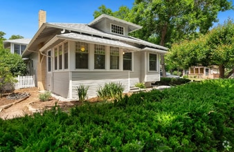 Building Photo - 1001 Akin Ave