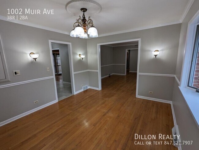 Foto del edificio - 1002 Muir Ave