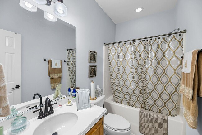 Foto del edificio - Spacious & Well-Maintained Home for Rent in North Charleston