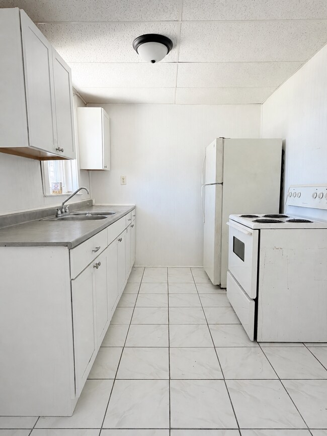 Photo du bâtiment - 1441 Wyandotte St E