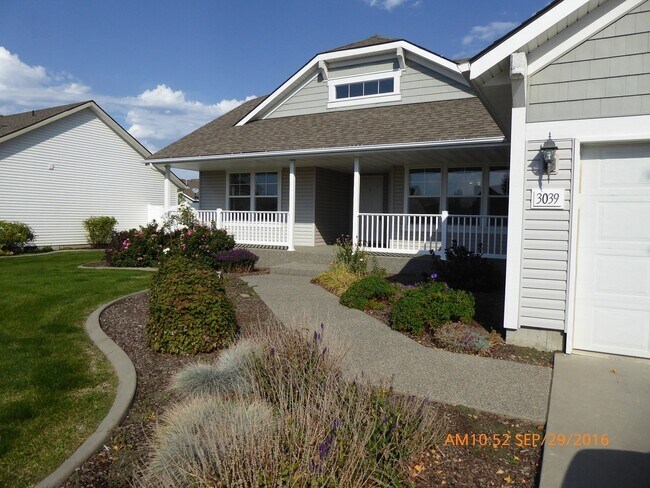 Foto del edificio - Beautiful 6 Bed/3 Bath House in Hayden, ID!