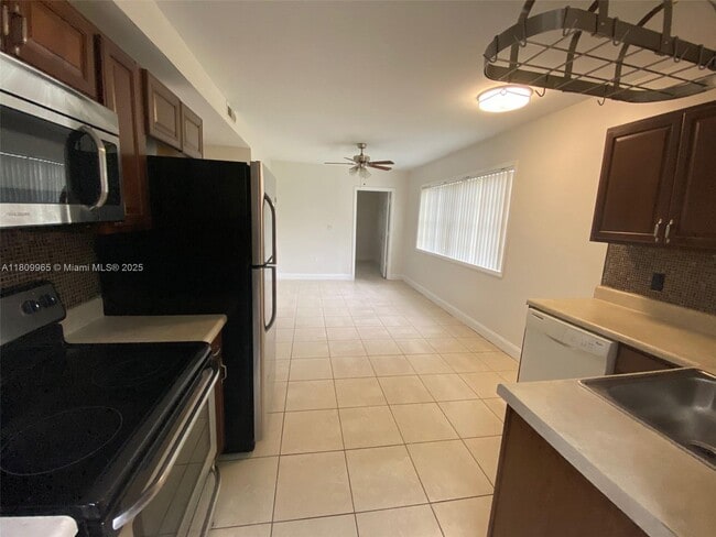 Foto del edificio - 211 N 66 Terrace