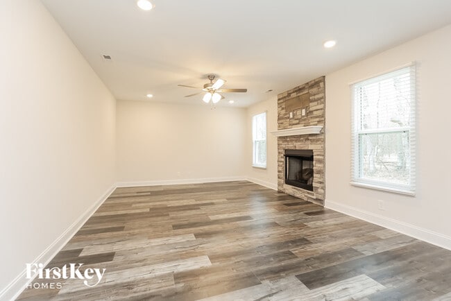 Building Photo - 2909 Teakwood Dr