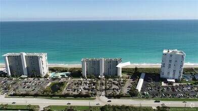 Building Photo - 9940 S Ocean Dr