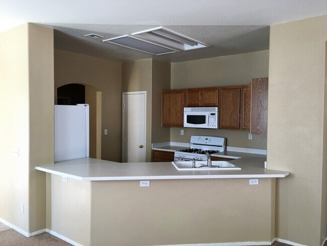 Foto del edificio - NW Single Story 3 Bedroom