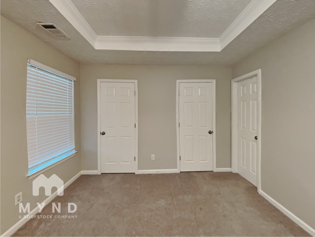 Building Photo - 2993 Falling Water Pt