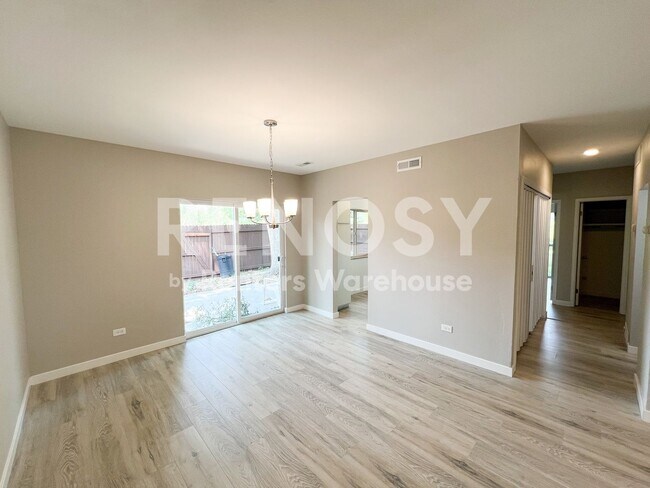 Foto del edificio - 4192 W Pondview Dr