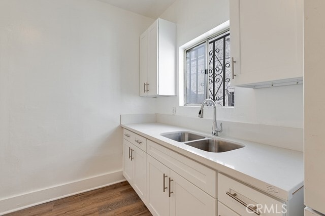 Foto del edificio - 220 E Vernon Ave
