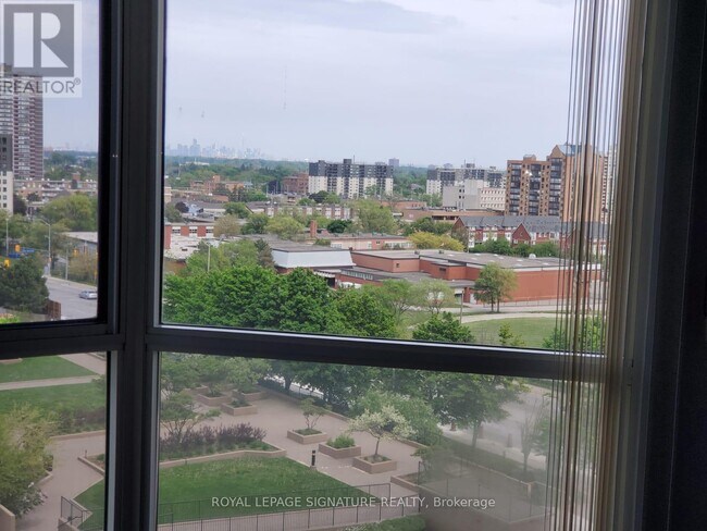 Building Photo - 145 Hillcrest Ave