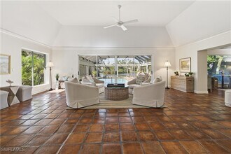 Building Photo - 2700 Lantern Ln