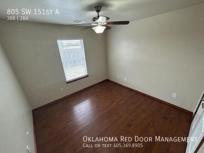 Building Photo - 805 SW 151st St